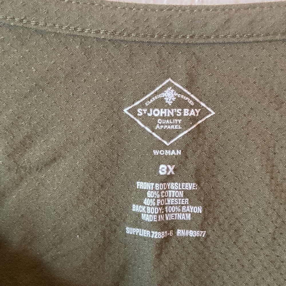 Women’s size 3X St. John’s be lightweight half sleeve V-neck shirt green T21 - Picture 3 of 5
